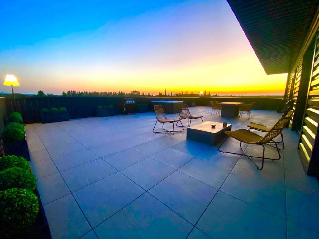 Saint Remy De Provence Roof Top Avec Jacuzzi 외부 사진